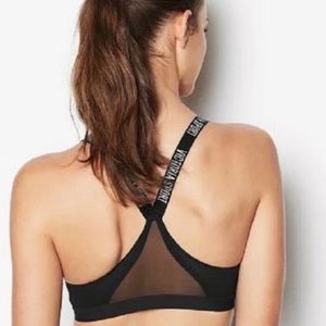 Victoria Sport 11137802 NWT Sports Bra